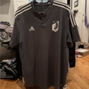 Adidas Men’s Aeroready Short-Sleeve MN United FC Polo